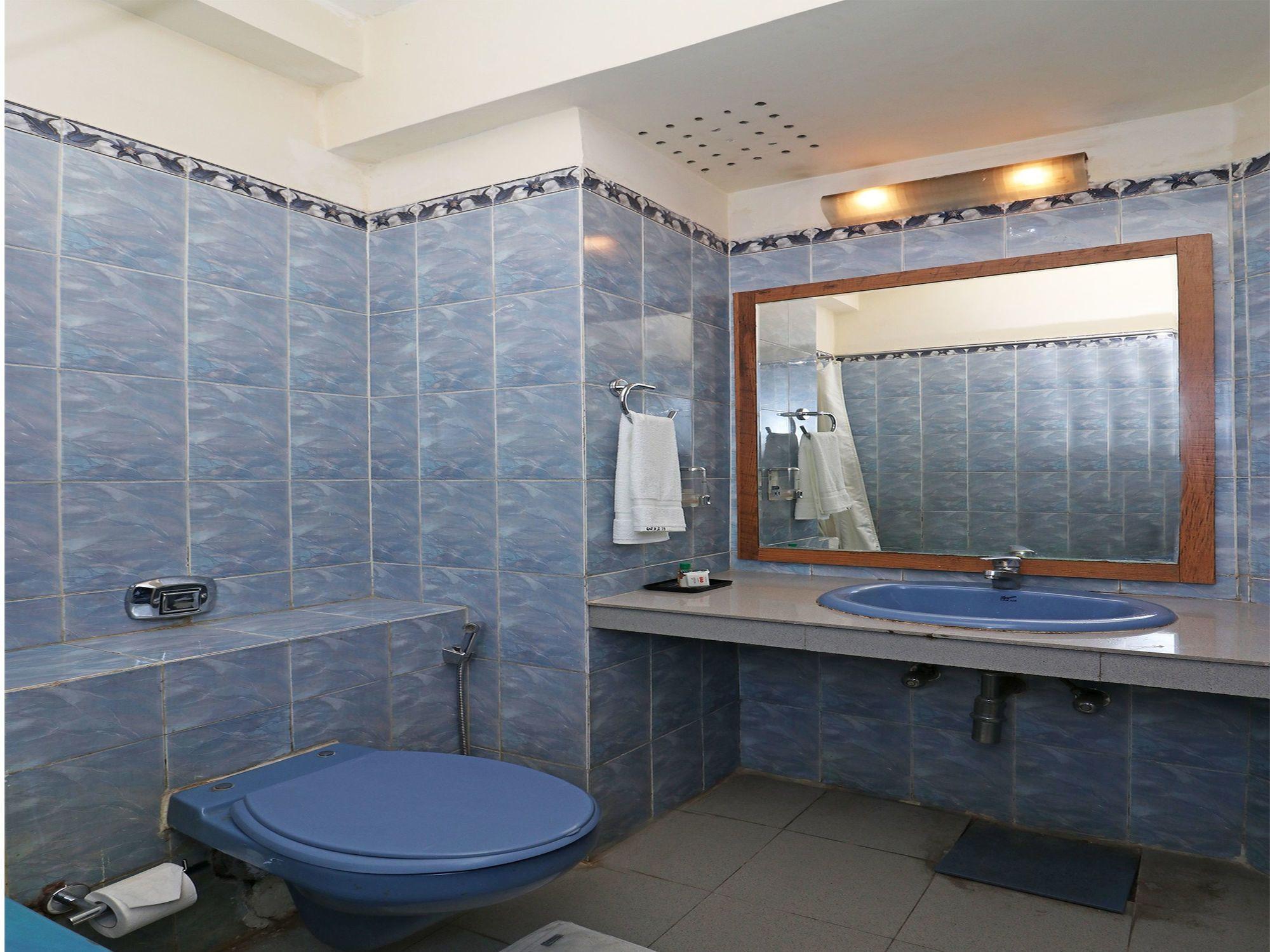 Fabhotel Altus Gurgaon Exterior foto